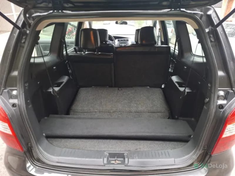 Nissan Grand Livina 1.8 SL 16V Flex 4P Automático — foto 3