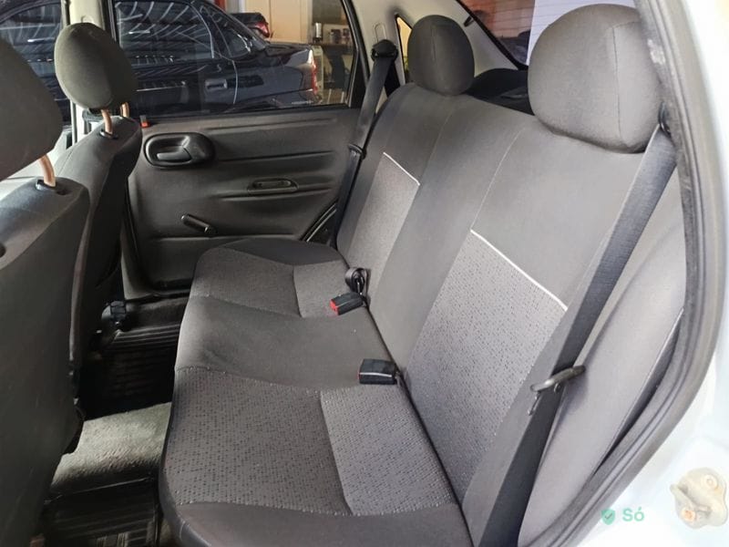 Chevrolet Classic LS Manual — foto 10