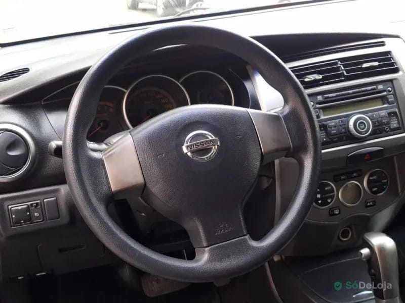 Nissan Grand Livina 1.8 SL 16V Flex 4P Automático — foto 9