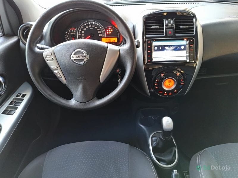 Nissan March SL Manual — foto 10