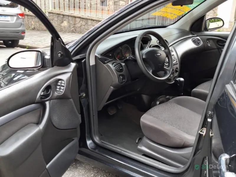 Ford Focus Ghia 16V Gasolina 4P Automático — foto 12