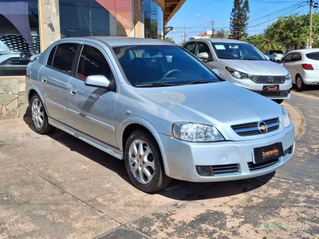 Chevrolet (GM) Astra Hatch — foto 3