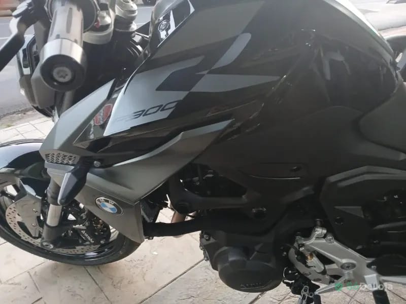 BMW F 900 R Sport Plus Naked — foto 4
