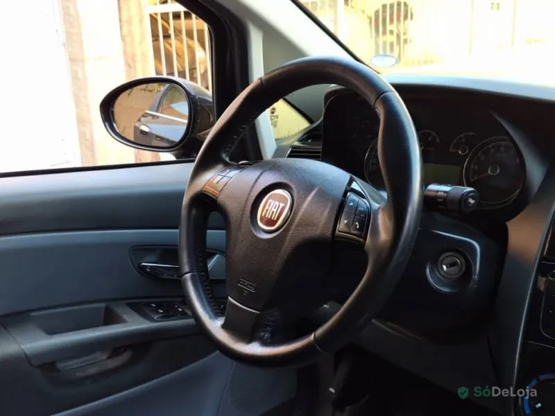 Fiat Linea Essence 16V Flex 4P Automatizado — foto 14