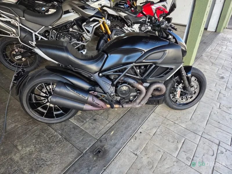 Ducati Diavel ABS Naked — foto 2