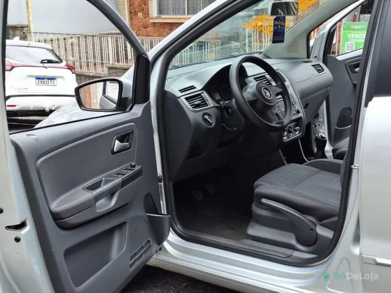 Volkswagen FOX MSI Comfortline 8V Flex 4P Manual — foto 10