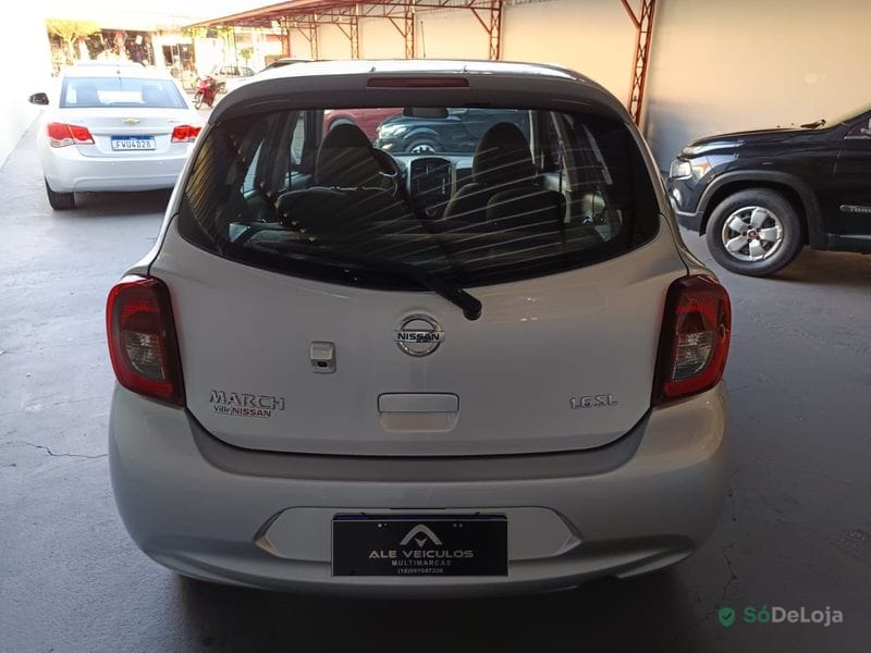 Nissan March SL Manual — foto 6