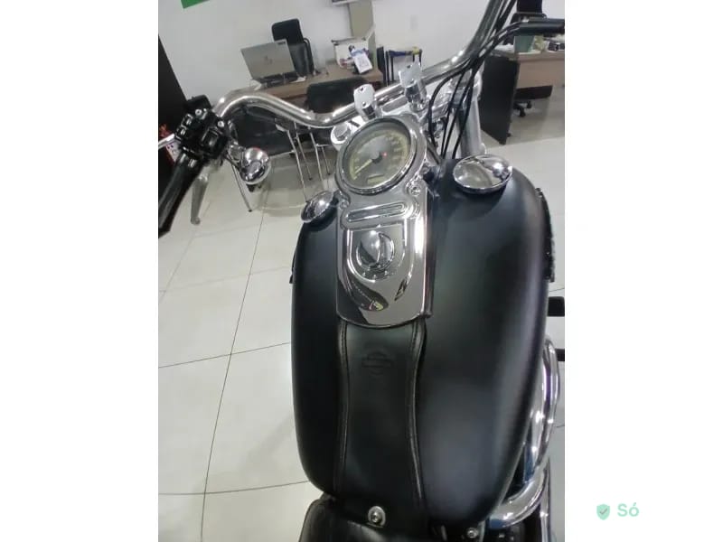 Harley-Davidson Dyna FAT Bob Custom — foto 13