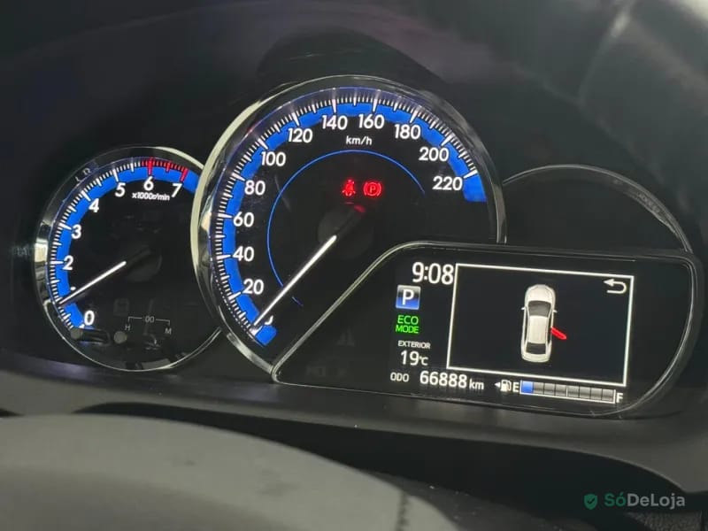 Toyota Yaris XS Sedan Flex Aut — foto 11