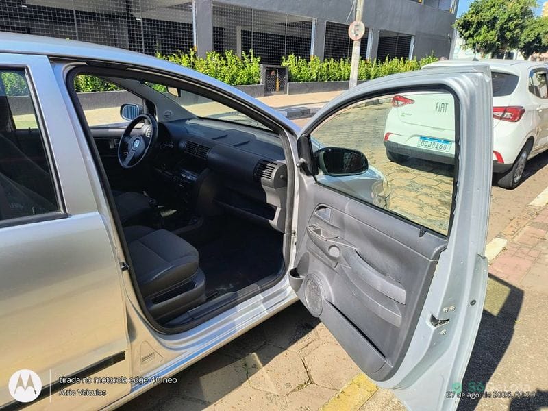 Volkswagen Fox City 1.0 Mi/ 1.0Mi Total Flex 8V 5p — foto 12