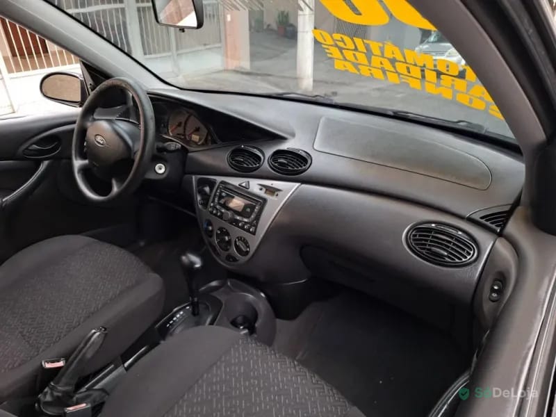 Ford Focus Ghia 16V Gasolina 4P Automático — foto 15
