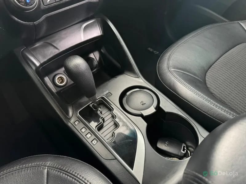 Hyundai ix35 GLS 2WD Flex Aut — foto 9
