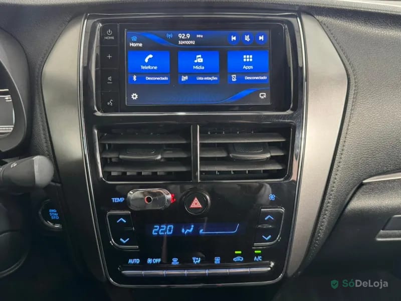 Toyota Yaris XS Sedan Flex Aut — foto 12