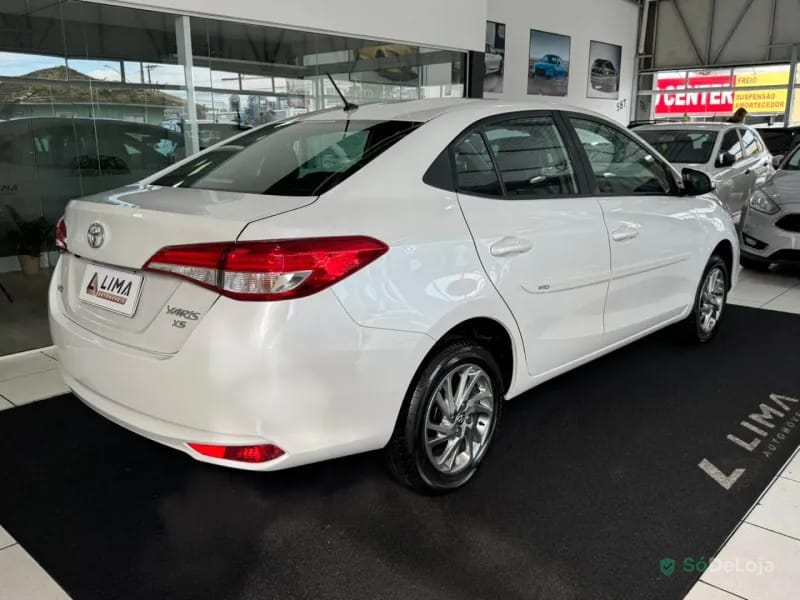 Toyota Yaris XS Sedan Flex Aut — foto 5
