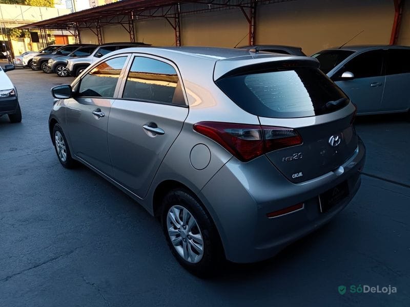 Hyundai HB20 Unique Manual — foto 5
