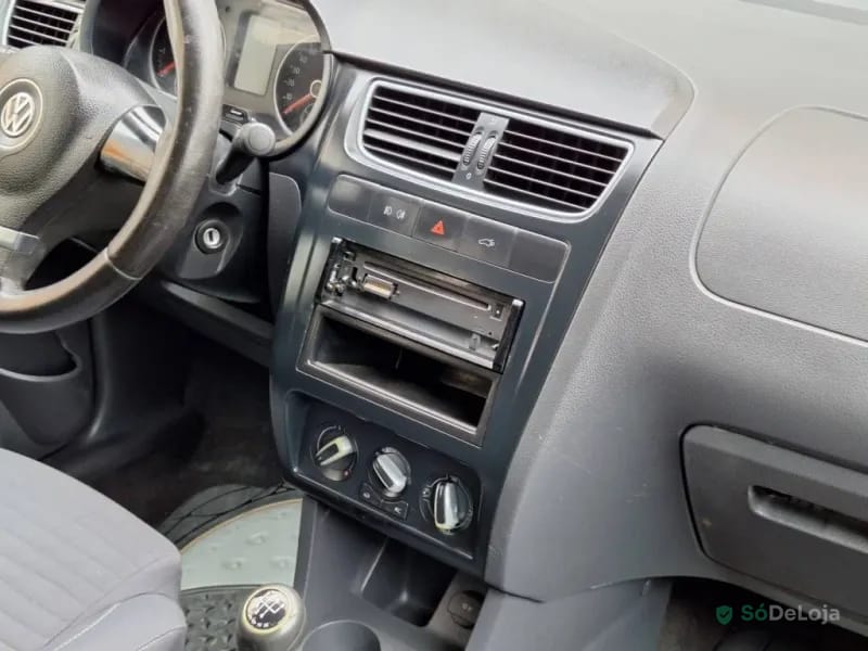 Volkswagen Crossfox MI 8V Flex 4P Manual — foto 13