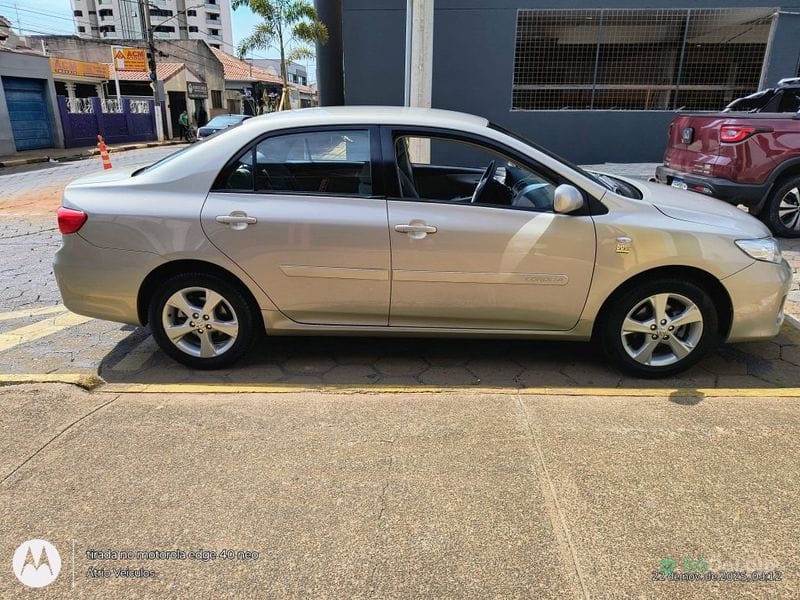 Toyota Corolla GLi 1.8 Flex 16V Mec. — foto 4