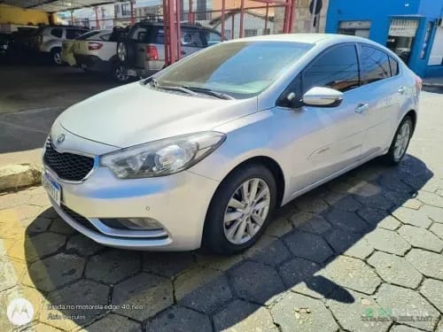 Kia Cerato 16V Flex Aut. 2013/2013