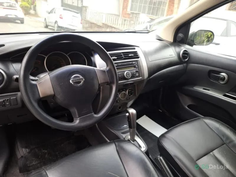 Nissan Grand Livina 1.8 SL 16V Flex 4P Automático — foto 10