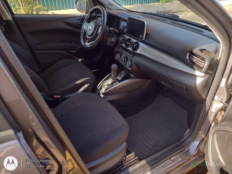 Fiat Cronos 16V Flex Aut. — foto 11