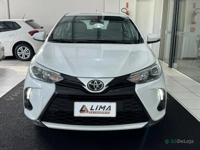 Toyota Yaris XS Sedan Flex Aut — foto 3