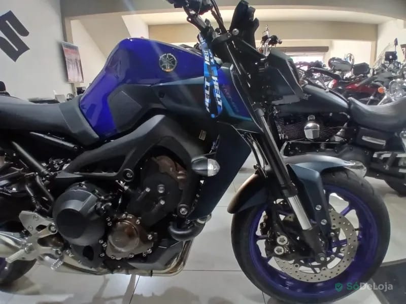 Yamaha MT-09 Naked — foto 8
