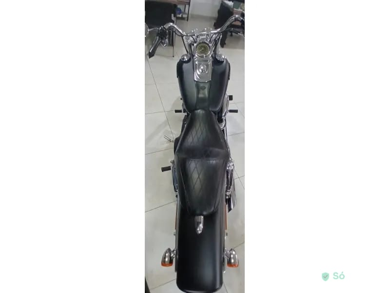 Harley-Davidson Dyna FAT Bob Custom — foto 11