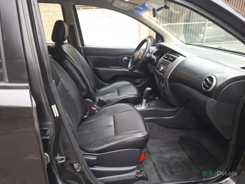 Nissan Grand Livina 1.8 SL 16V Flex 4P Automático — foto 14
