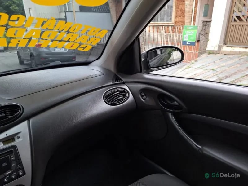 Ford Focus Ghia 16V Gasolina 4P Automático — foto 2