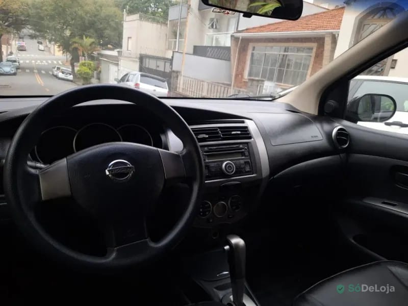 Nissan Grand Livina 1.8 SL 16V Flex 4P Automático — foto 8