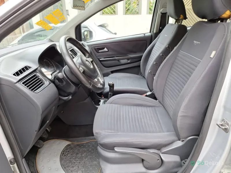 Volkswagen Crossfox MI 8V Flex 4P Manual — foto 14