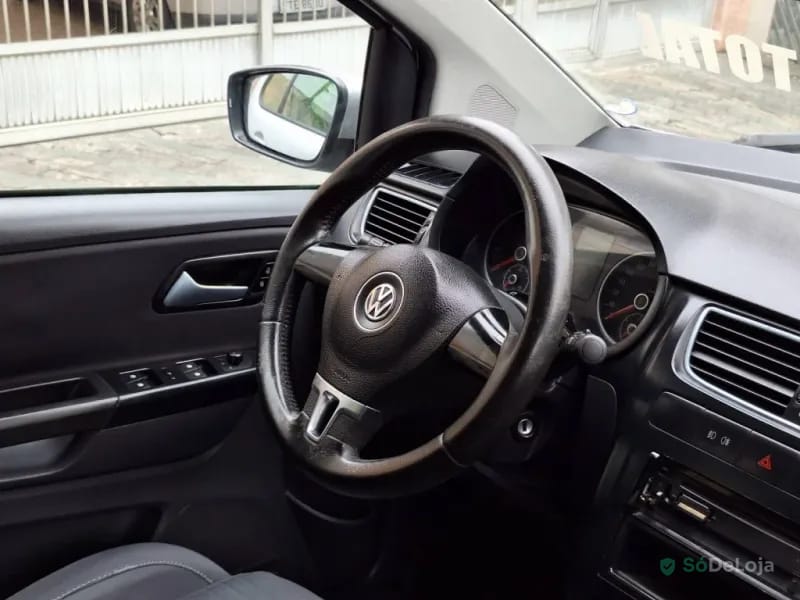 Volkswagen Crossfox MI 8V Flex 4P Manual — foto 10