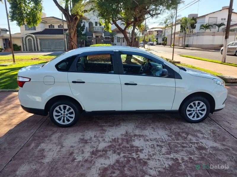 Fiat Grand Siena ATTRACTIVE 1.0 Flex 8V 4p — foto 7