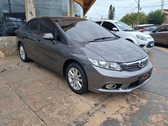 Honda Civic Sedan LXS 1.8/1.8 Flex 16V Mec. 4p — foto 3
