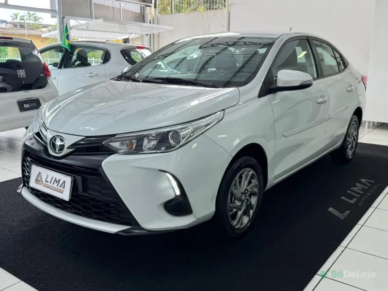 Toyota Yaris XS Sedan Flex Aut — foto 4