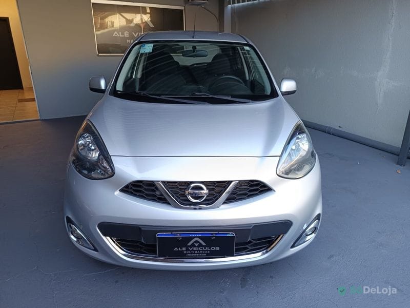 Nissan March SL Manual — foto 3