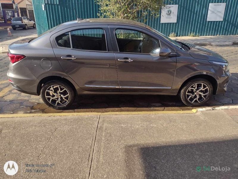 Fiat Cronos 16V Flex Aut. — foto 5