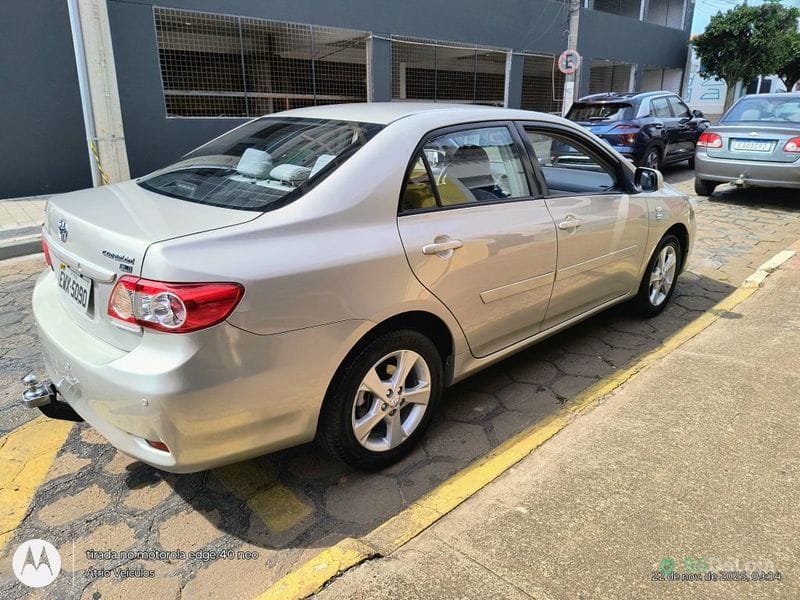 Toyota Corolla GLi 1.8 Flex 16V Mec. — foto 8