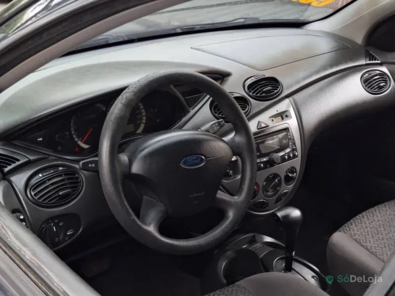 Ford Focus Ghia 16V Gasolina 4P Automático — foto 13
