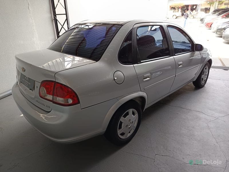 Chevrolet Classic LS Manual — foto 6