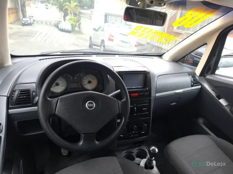 Fiat Idea MPI ELX 8V Flex 4P Manual — foto 9