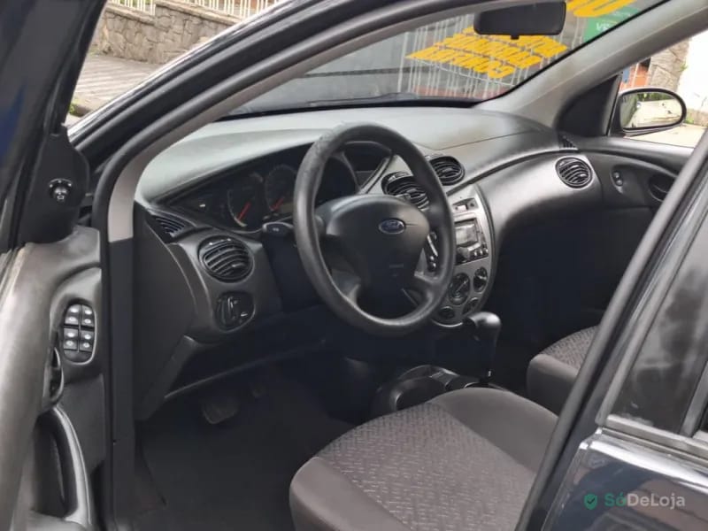 Ford Focus Ghia 16V Gasolina 4P Automático — foto 11