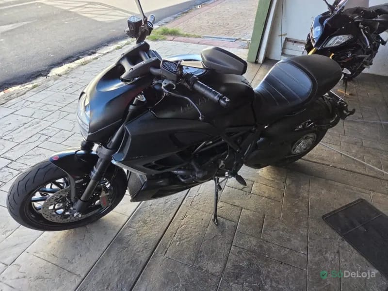 Ducati Diavel ABS Naked — foto 3