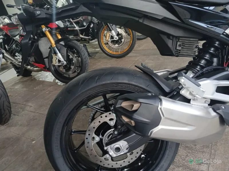 BMW F 900 R Sport Plus Naked — foto 5