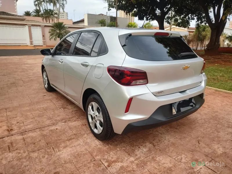 Chevrolet Onix Hatch LT 1.0 12V Flex 5p Mec. — foto 6