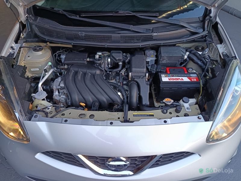 Nissan March SL Manual — foto 14