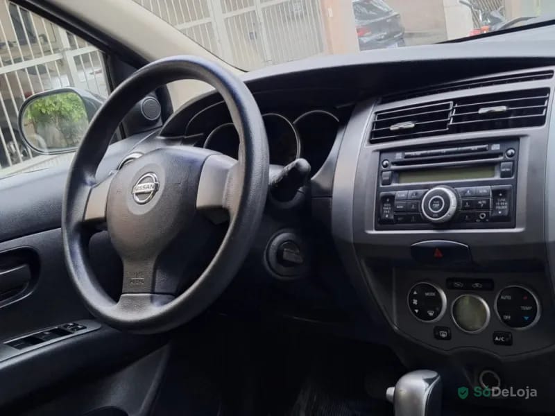 Nissan Grand Livina 1.8 SL 16V Flex 4P Automático — foto 12